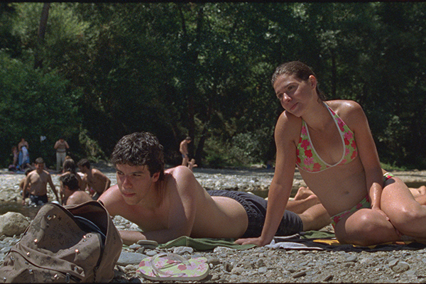 私たちの好きな八月
This Dear Month of August