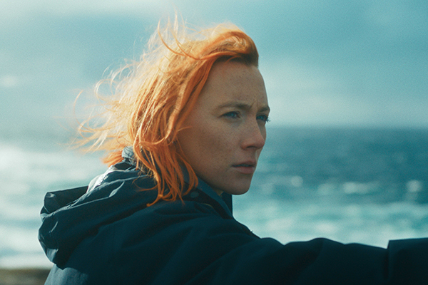 おくびょう鳥が歌うほうへ
The Outrun